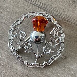 Mizpah thistle brooch preloved